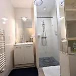 アパート Centre: Beau Duplex T3 3* Avec Balcon, Parking, A Deux Pas De La Et Des Commerces - Fr-1-420-107 *