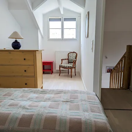 Apartament Centre: Beau Duplex T3 3* Avec Balcon, Parking, A Deux Pas De La Et Des Commerces - Fr-1-420-107 *