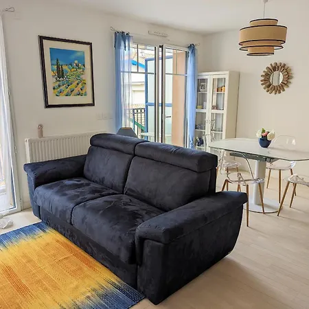 Apartament Centre: Beau Duplex T3 3* Avec Balcon, Parking, A Deux Pas De La Et Des Commerces - Fr-1-420-107