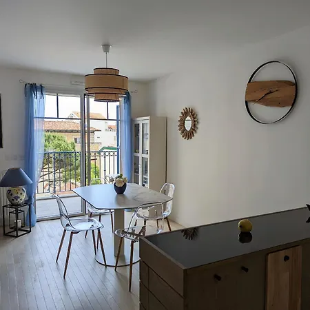 Centre: Beau Duplex T3 3* Avec Balcon, Parking, A Deux Pas De La Et Des Commerces - Fr-1-420-107 Apartament *