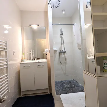 Apartament Centre: Beau Duplex T3 3* Avec Balcon, Parking, A Deux Pas De La Et Des Commerces - Fr-1-420-107 *