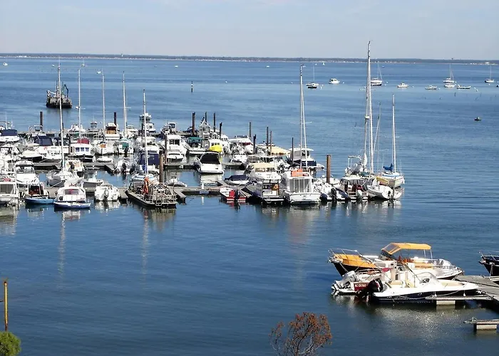 Daire Centre: Beau Duplex T3 3* Avec Balcon, Parking, A Deux Pas De La Et Des Commerces - Fr-1-420-107