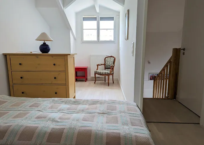 Apartament Centre: Beau Duplex T3 3* Avec Balcon, Parking, A Deux Pas De La Et Des Commerces - Fr-1-420-107 *