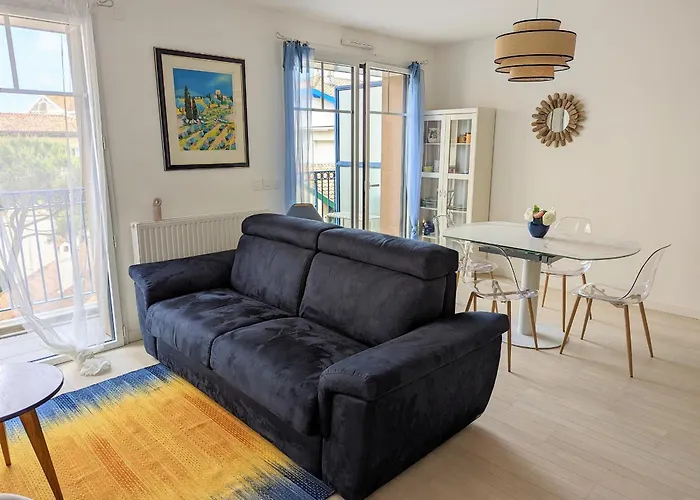 Apartament Centre: Beau Duplex T3 3* Avec Balcon, Parking, A Deux Pas De La Et Des Commerces - Fr-1-420-107