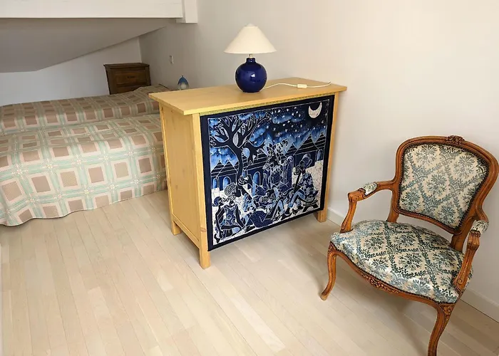 Apartament Centre: Beau Duplex T3 3* Avec Balcon, Parking, A Deux Pas De La Et Des Commerces - Fr-1-420-107 *